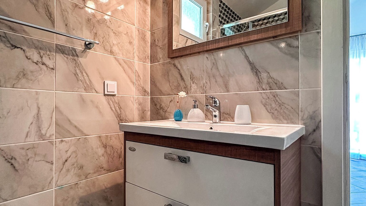 Photo of Bathroom in Strp