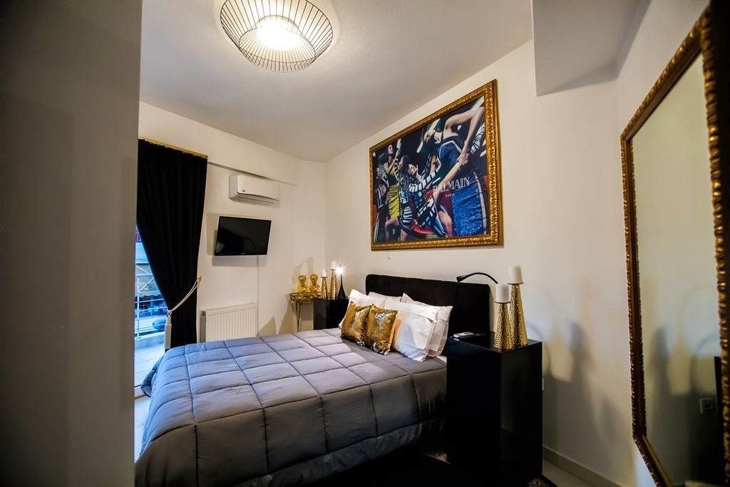 Photo of Bedroom in Drama