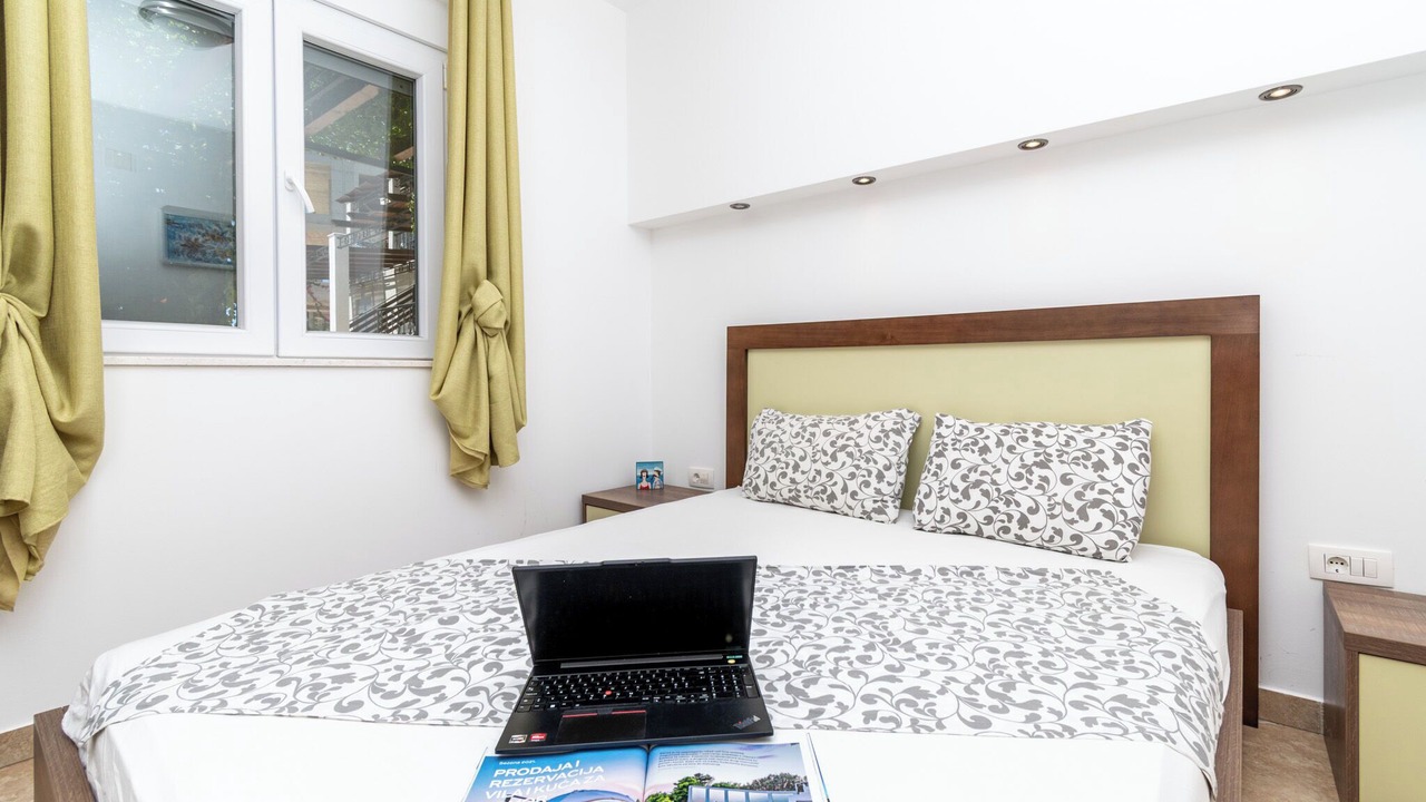 Photo of Bedroom in Sutomore