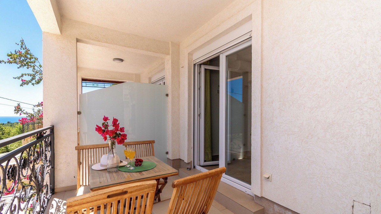 Photo of Outdoor in Sutomore