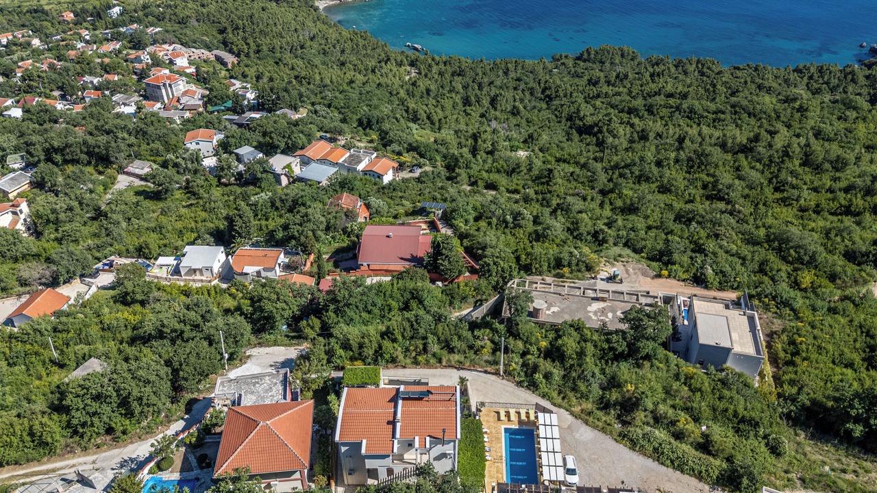 Photo of Outdoor in Sutomore