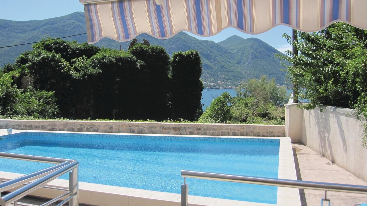 Photo of Outdoor in Dobrota