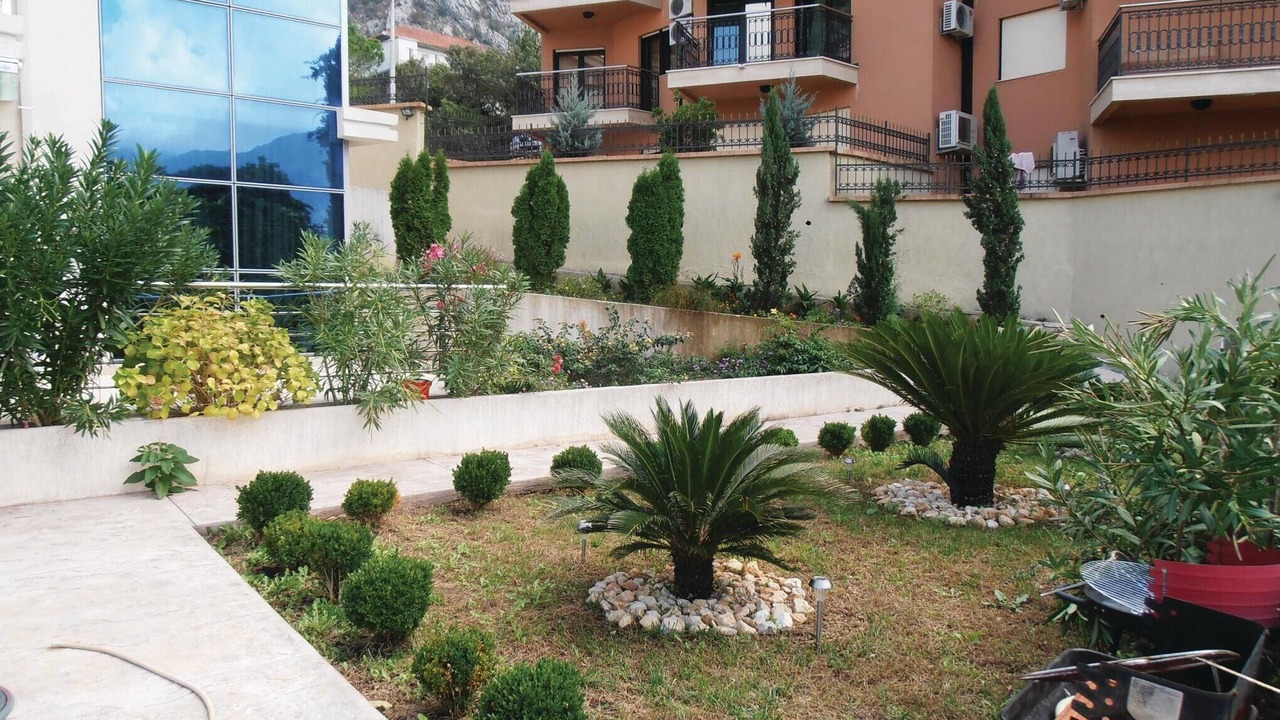 Photo of Others in Dobrota
