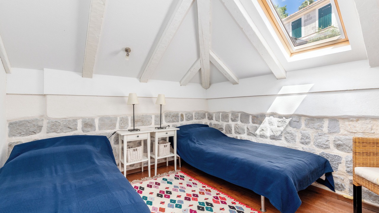 Photo of Bedroom in Rose