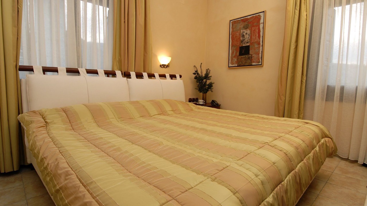 Photo of Bedroom in Mouresi