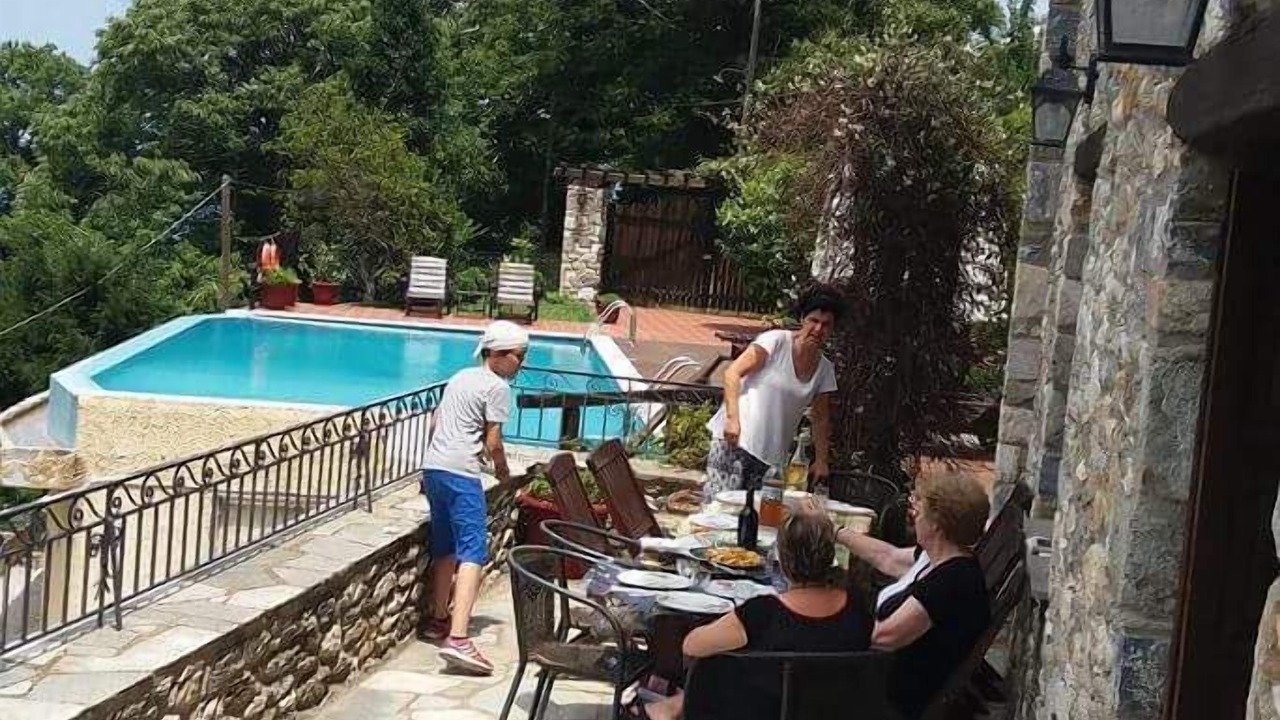 Photo of Outdoor in Mouresi