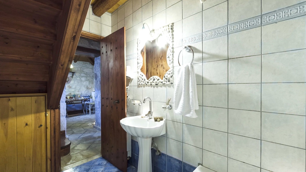 Photo of Bathroom in Elation