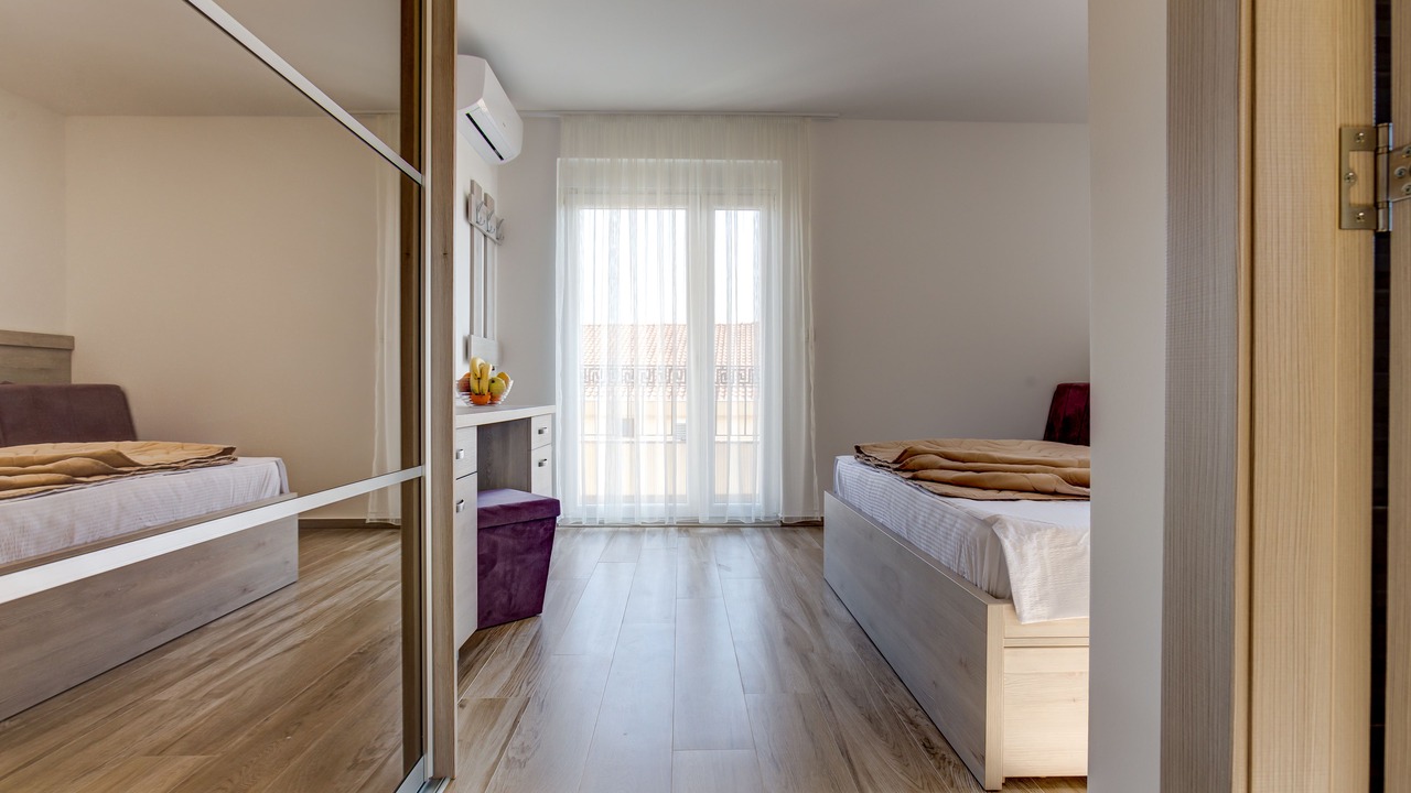 Photo of Bedroom in Maini
