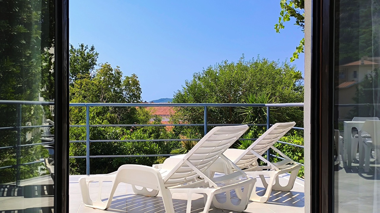 Photo of Patio Balcony in Lazi