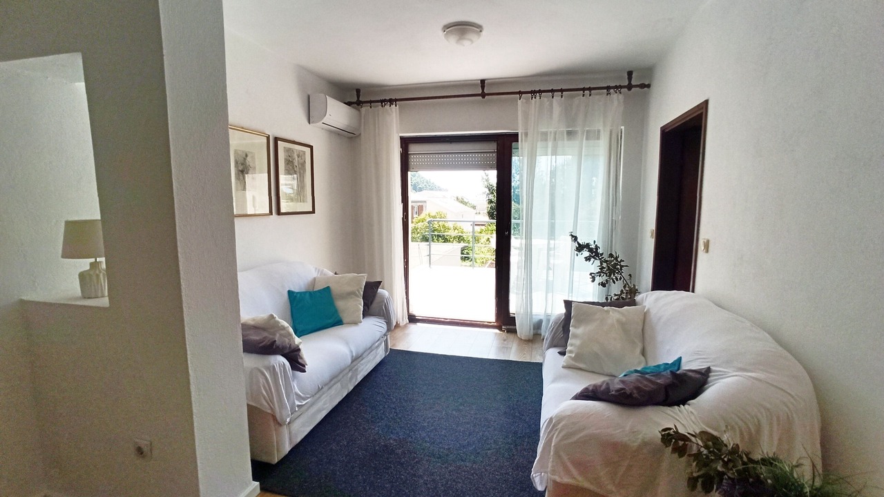 Photo of Livingroom in Lazi