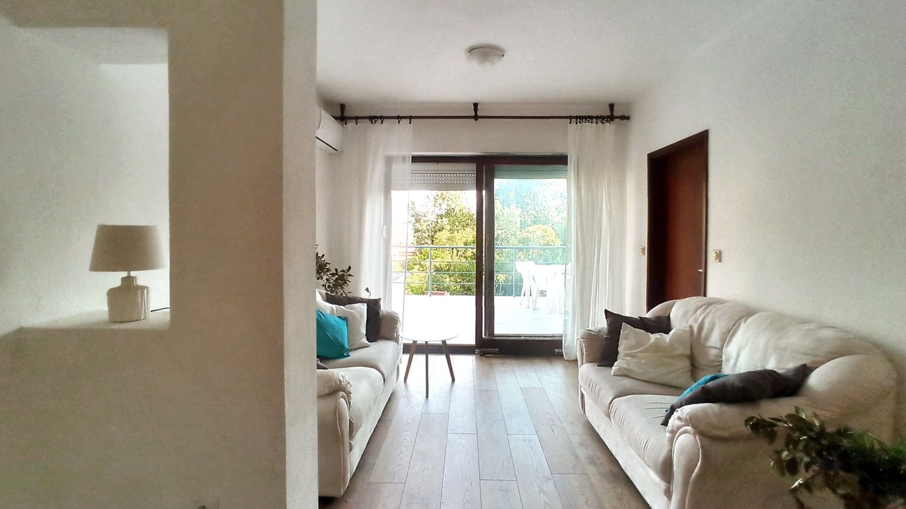 Photo of Livingroom in Lazi