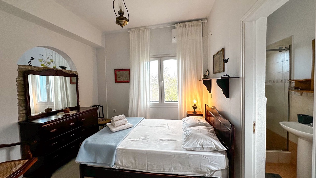 Photo of Bedroom in Leros