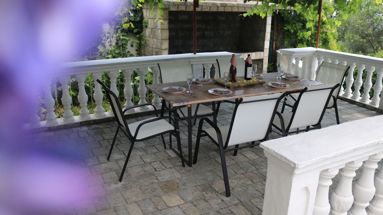 Photo of Outdoor in Podi