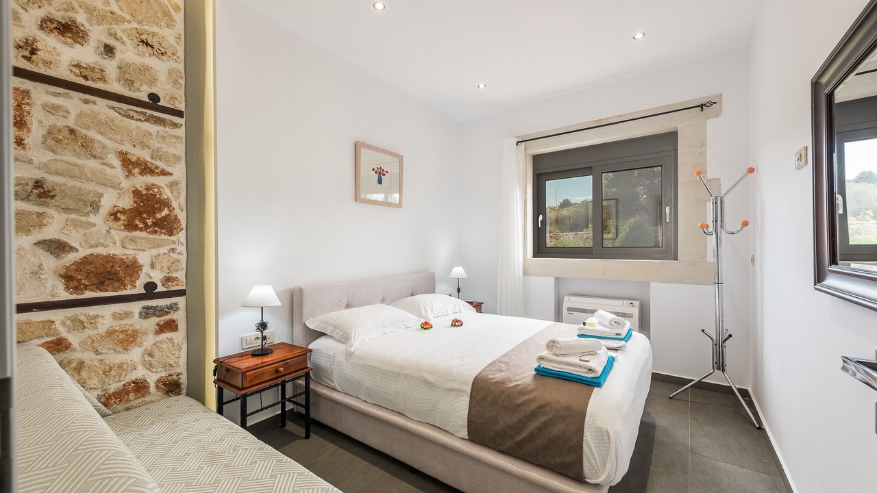 Photo of Bedroom in Douliana