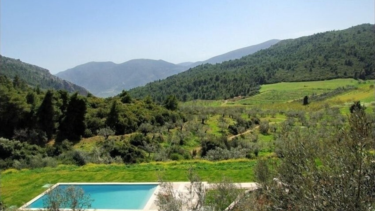 Photo of Outdoor in Melissopetra
