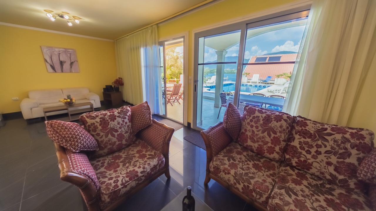 Photo of Livingroom in Tivat