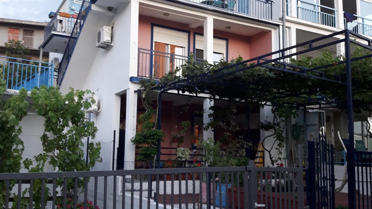 Photo of Outdoor in Sutomore