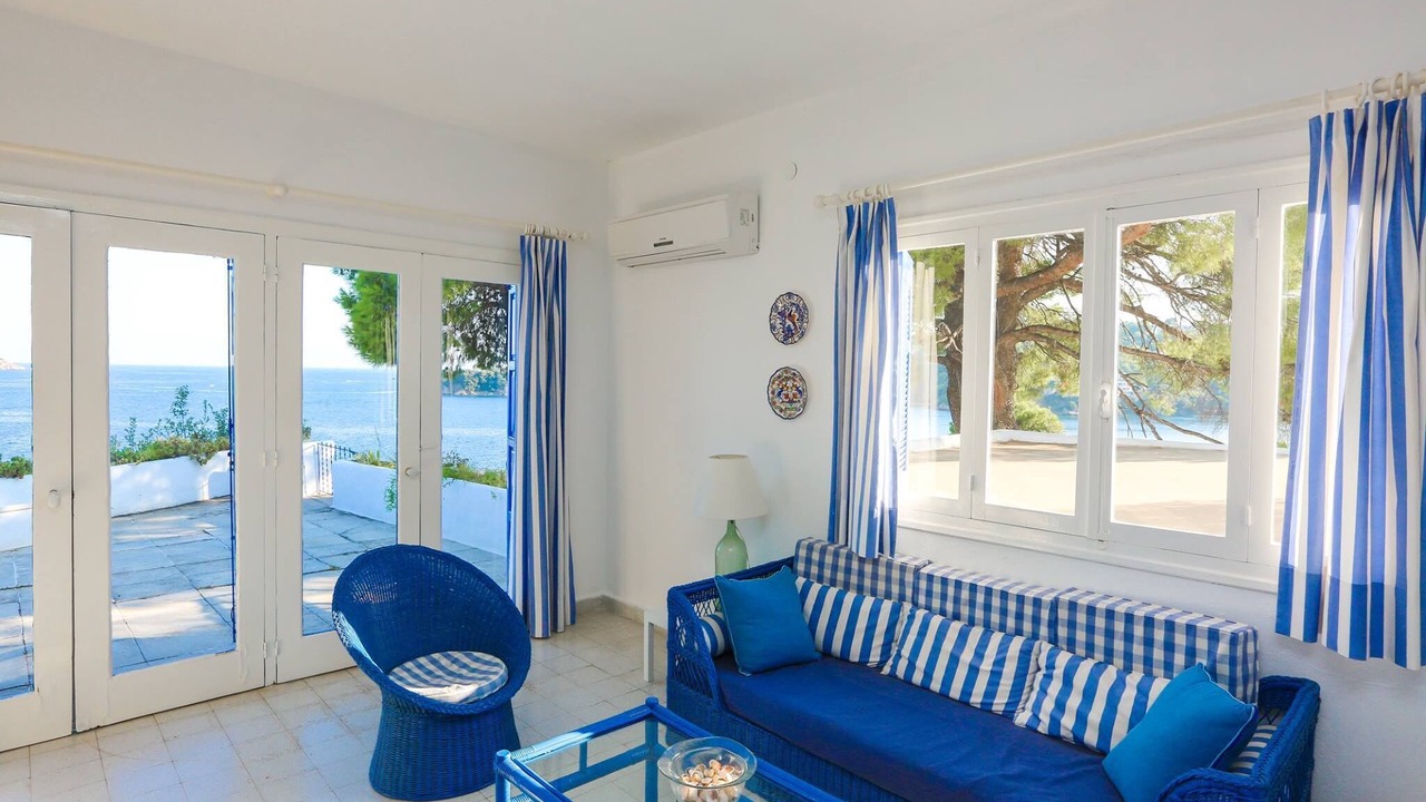 Photo of Livingroom in Katsarou