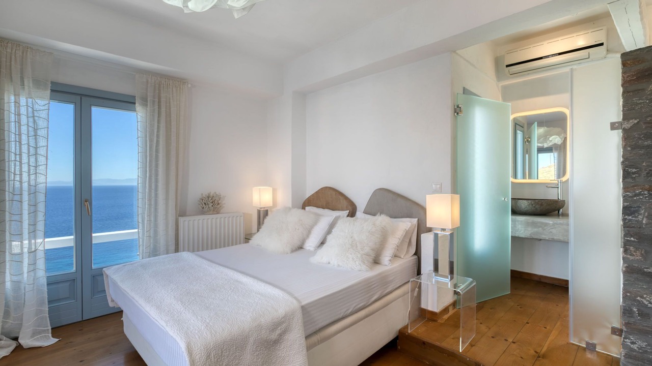 Photo of Bedroom in Kea