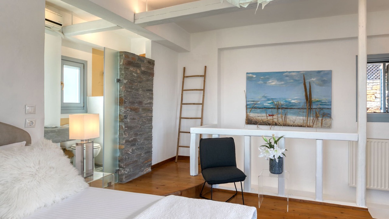Photo of Bedroom in Kea