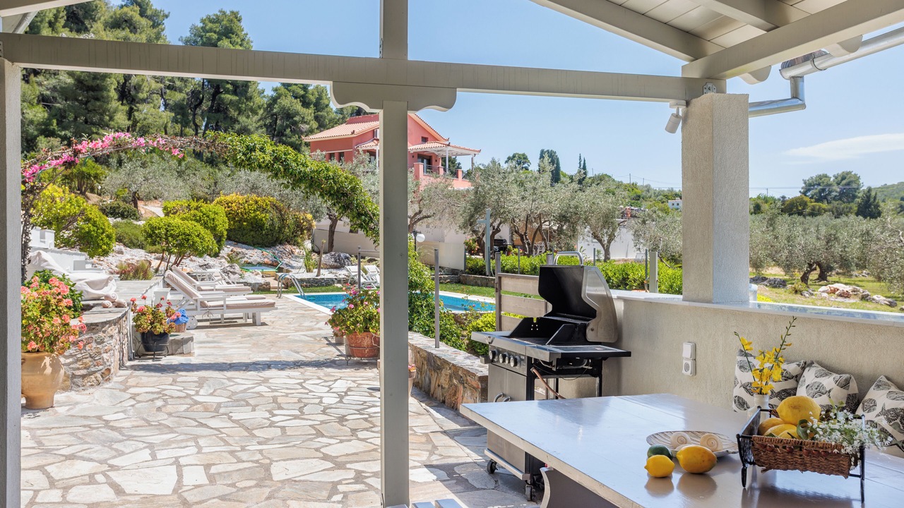 Photo of Outdoor in Alikias