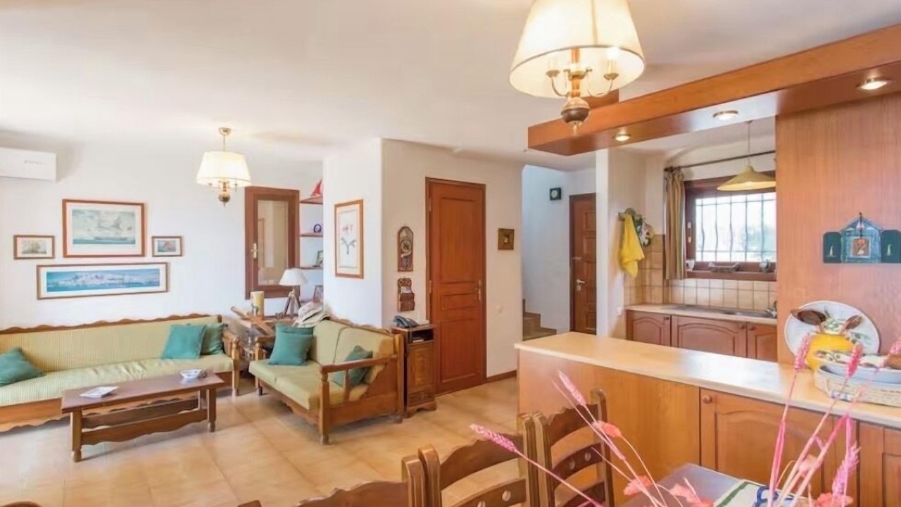 Photo of Livingroom in Agios Emilianos