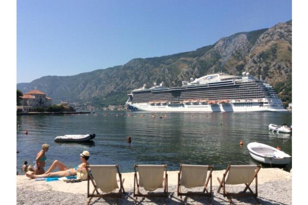 Photo of Others in Kotor