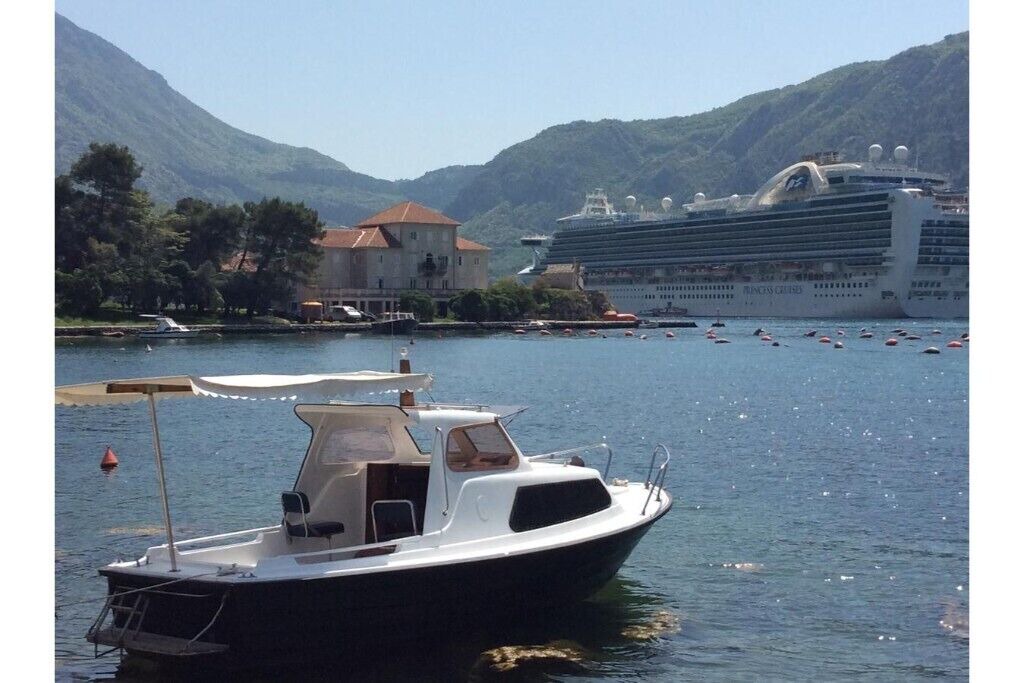 Photo of Others in Kotor