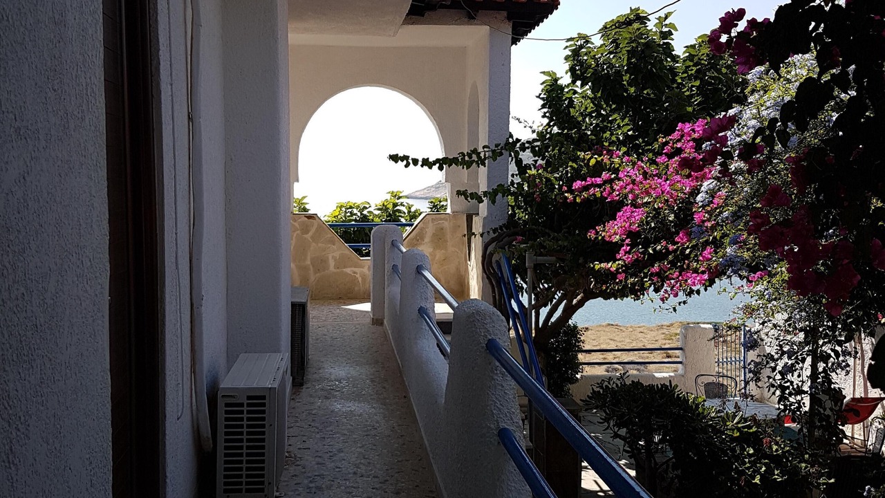Photo of Outdoor in Kaki Thalassa