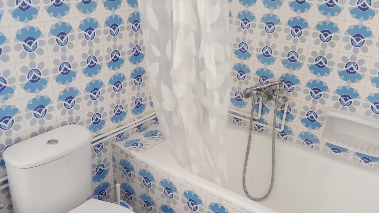 Photo of Bathroom in Ios Town