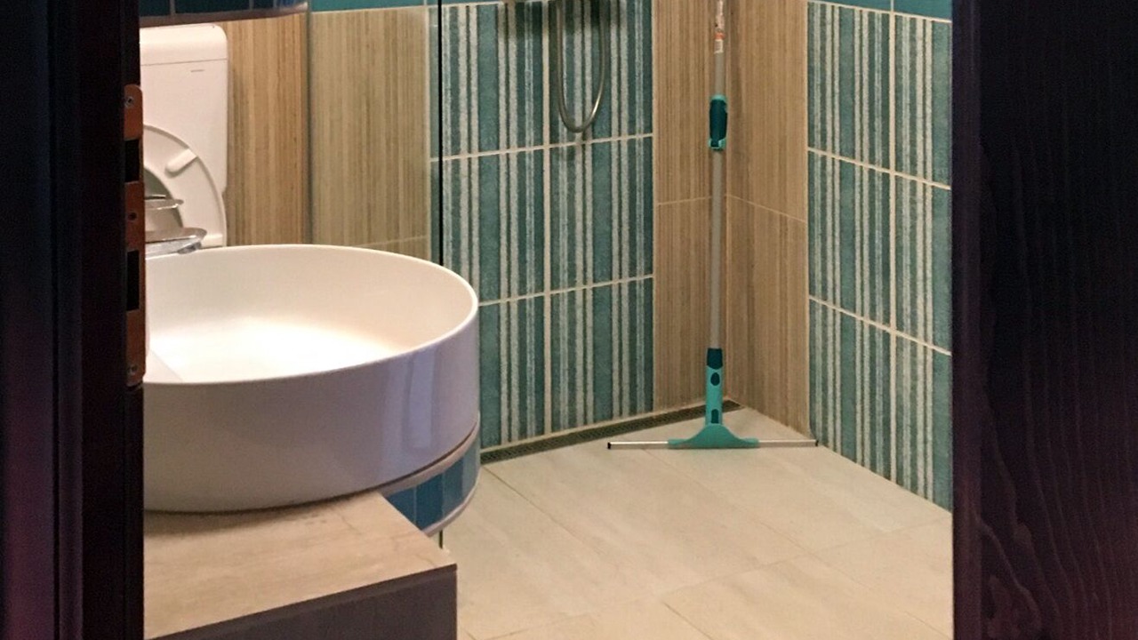 Photo of Bathroom in Igalo