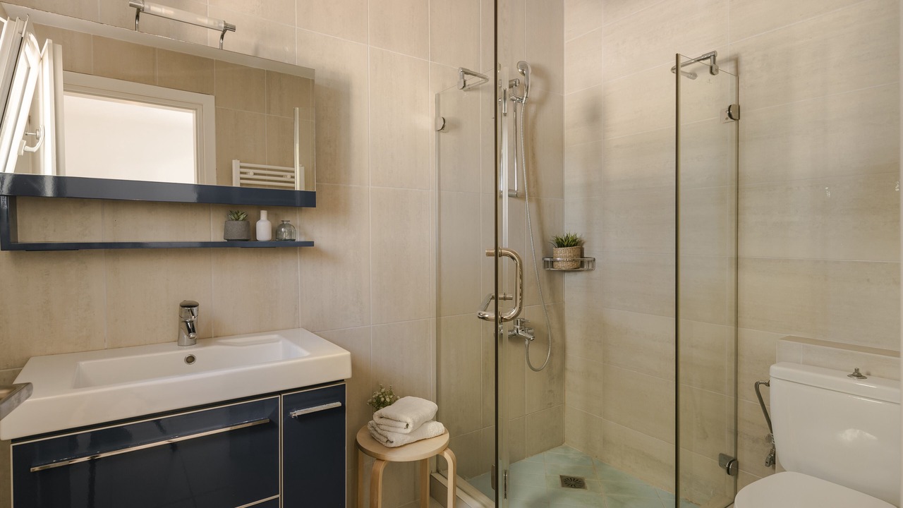 Photo of Bathroom in Leivathos