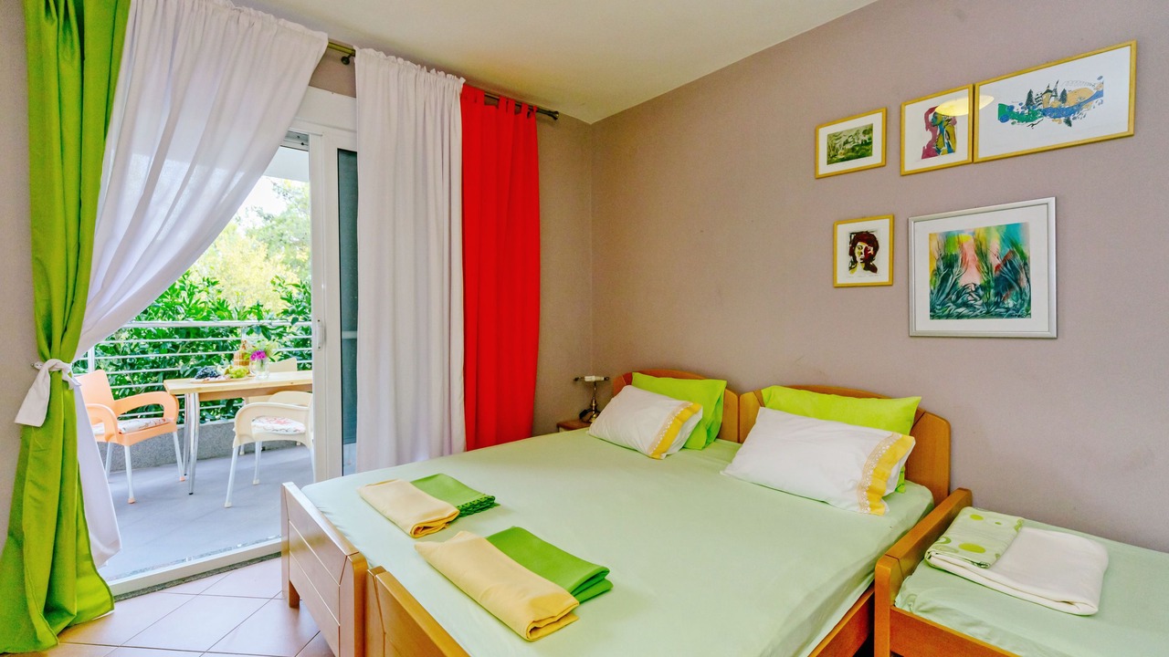 Photo of Bedroom in Sutomore