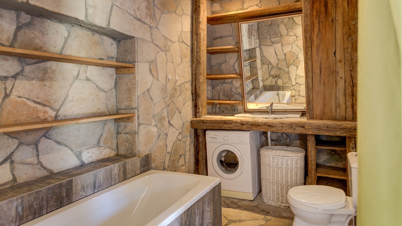 Photo of Bathroom in Tomicici