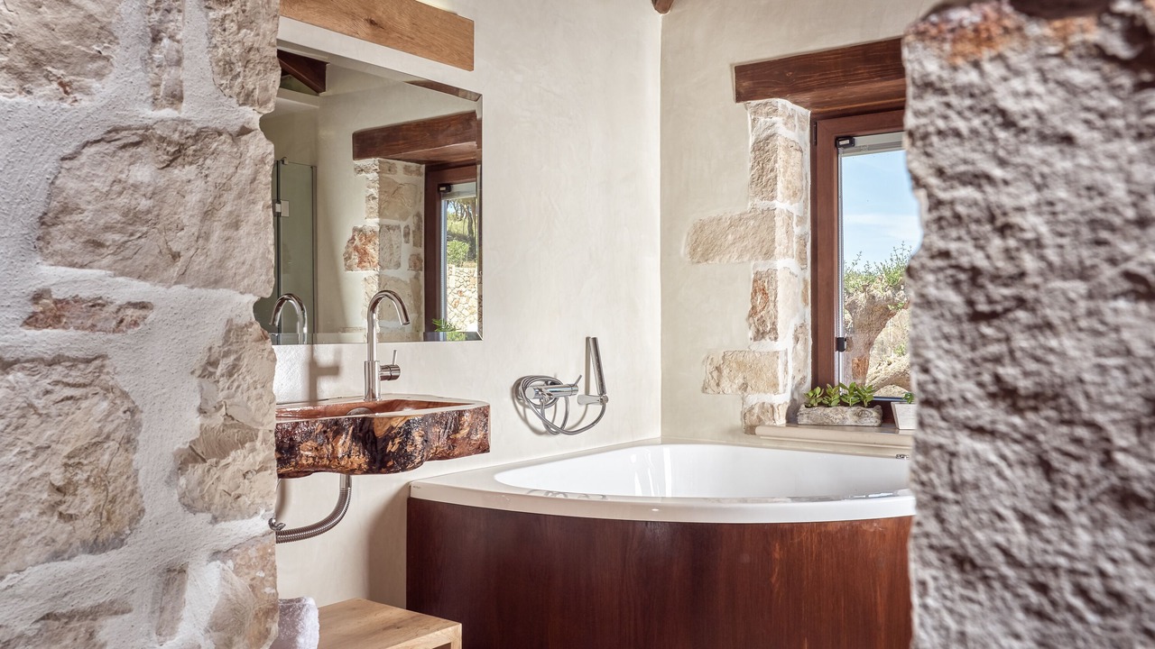 Photo of Bathroom in Anafonitria