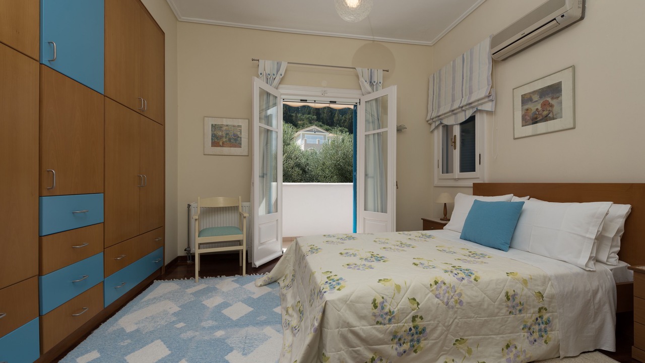 Photo of Bedroom in Argassi