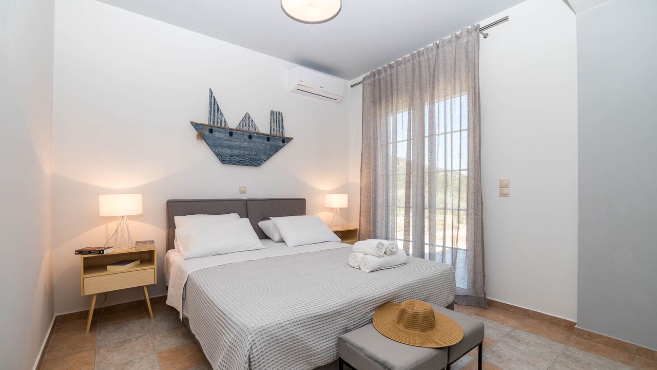 Photo of Bedroom in Skala