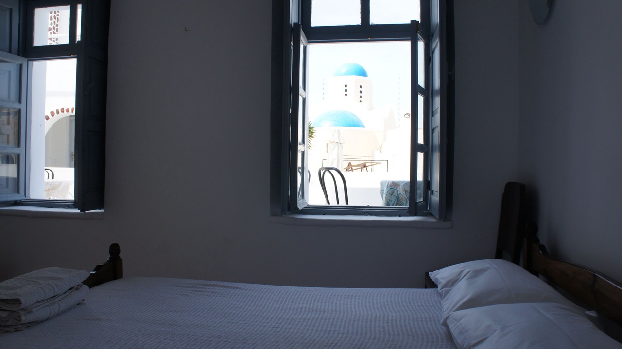 Photo of Bedroom in Oia