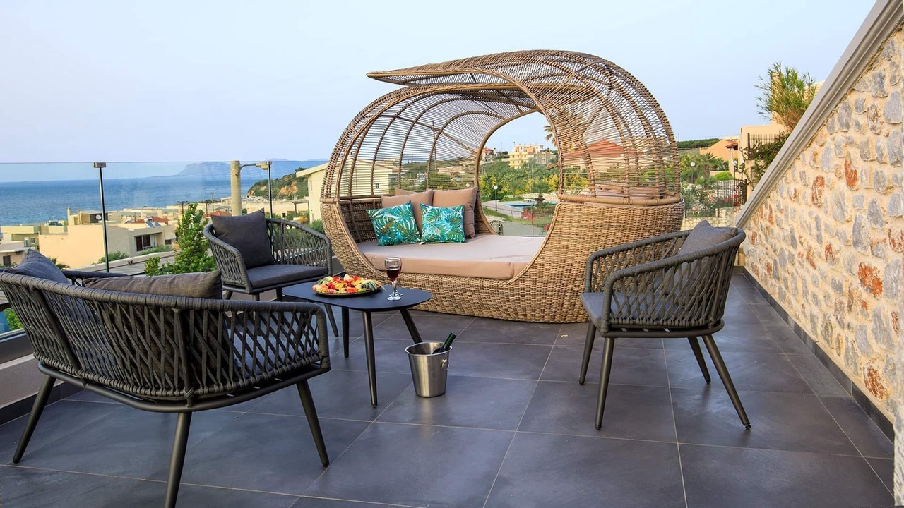 Photo of Patio Balcony in Kato Stalos
