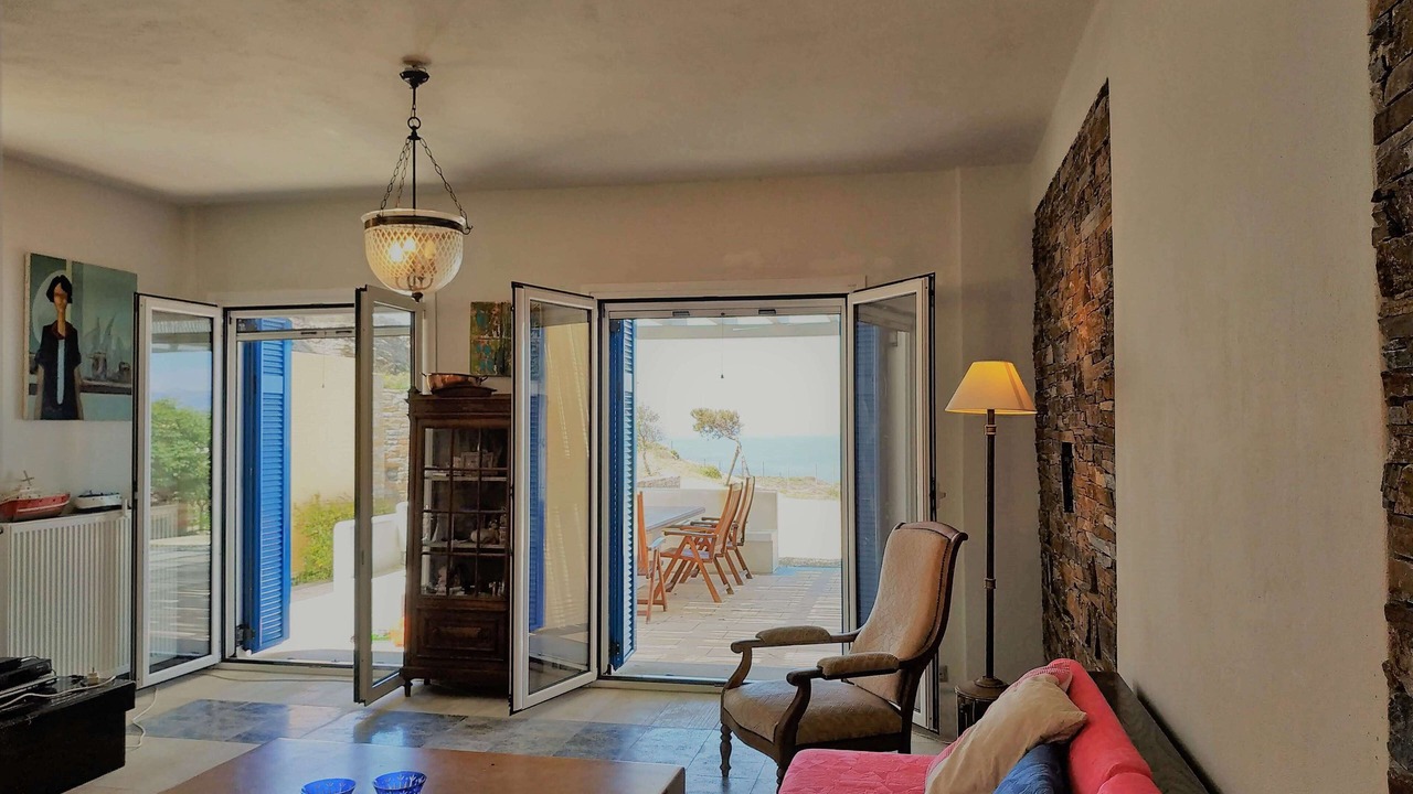 Photo of Livingroom in Andros