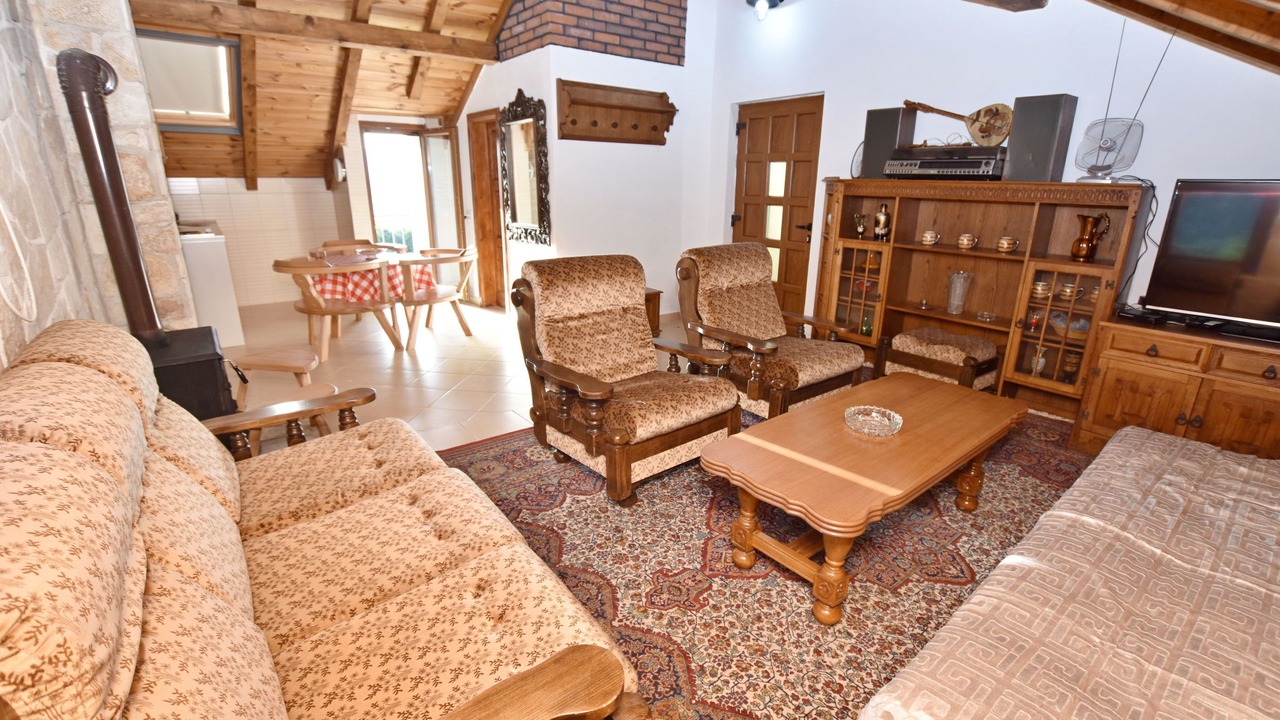 Photo of Livingroom in Limljani