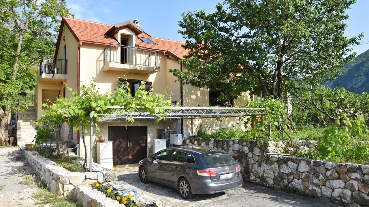 Photo of Outdoor in Limljani