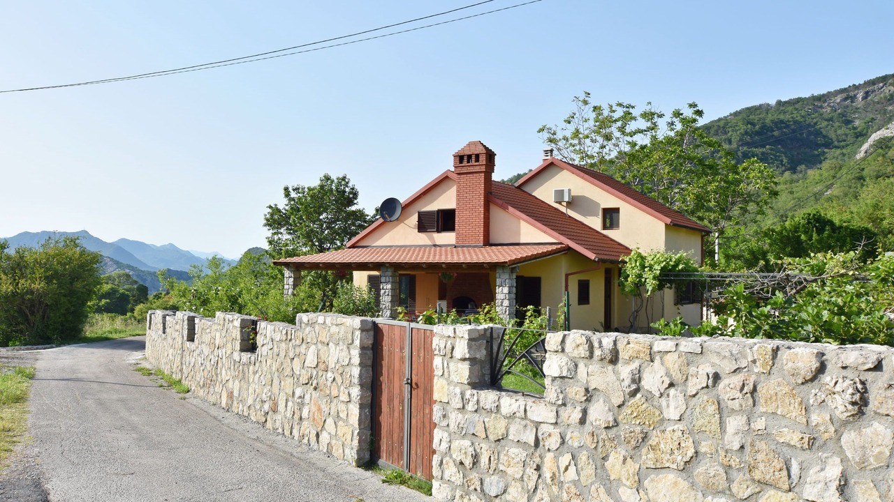 Photo of Outdoor in Limljani