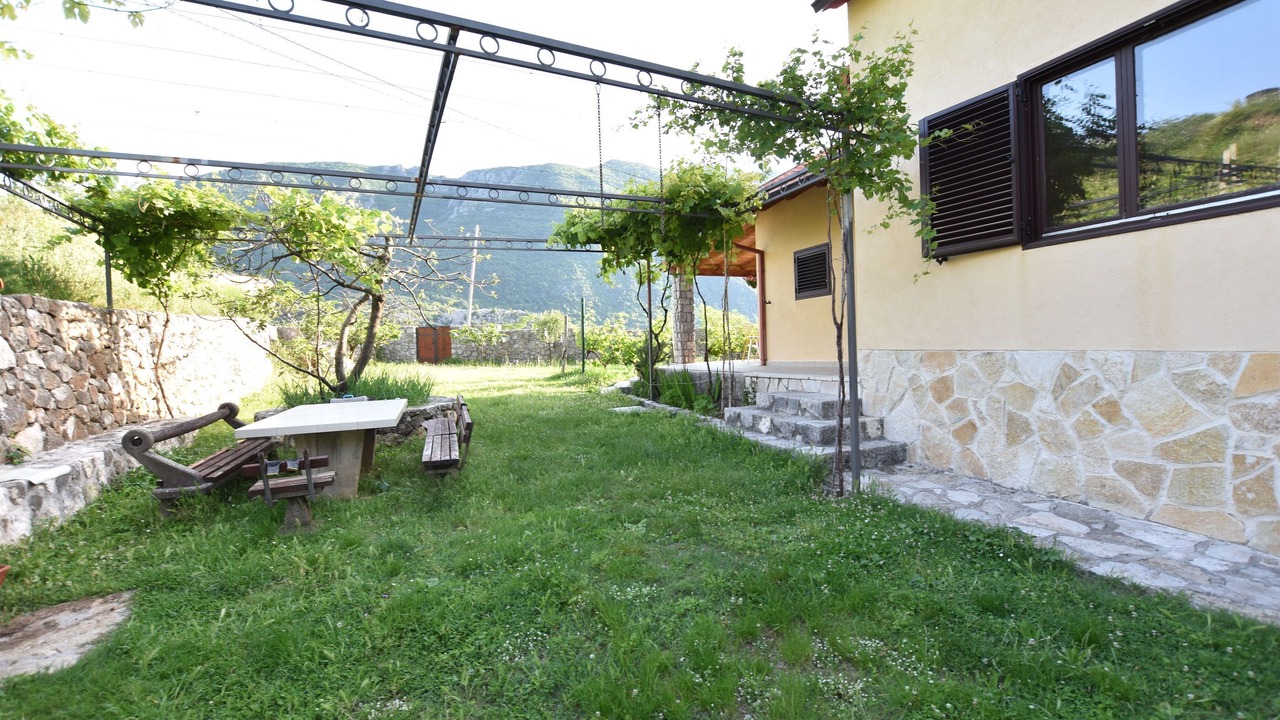 Photo of Outdoor in Limljani
