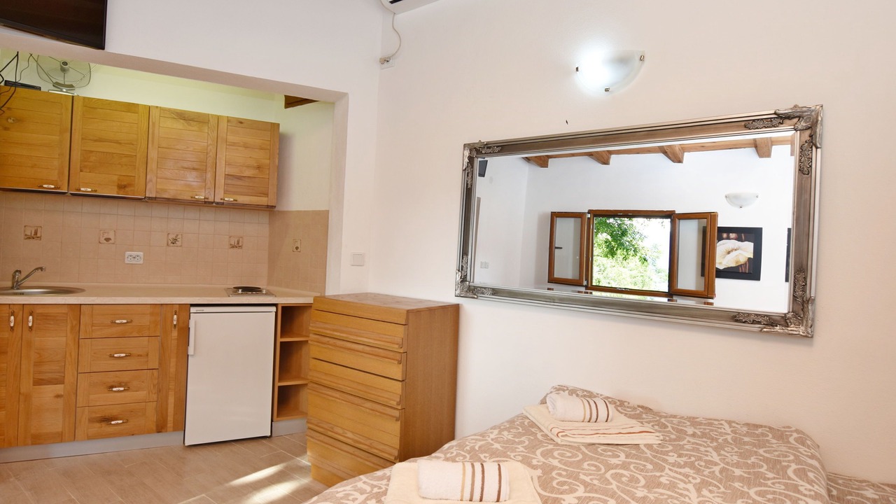 Photo of Bedroom in Limljani