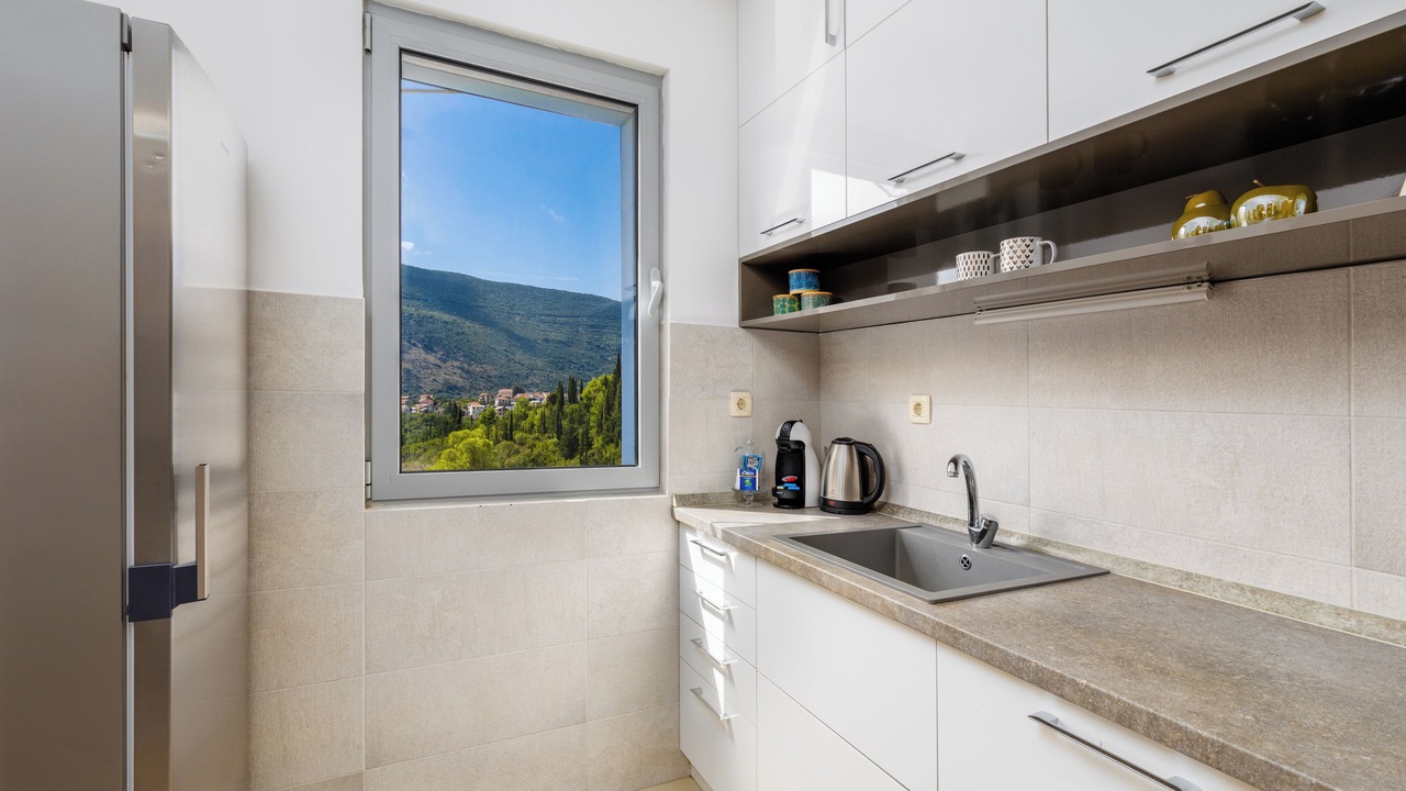 Photo of Kitchen in Igalo