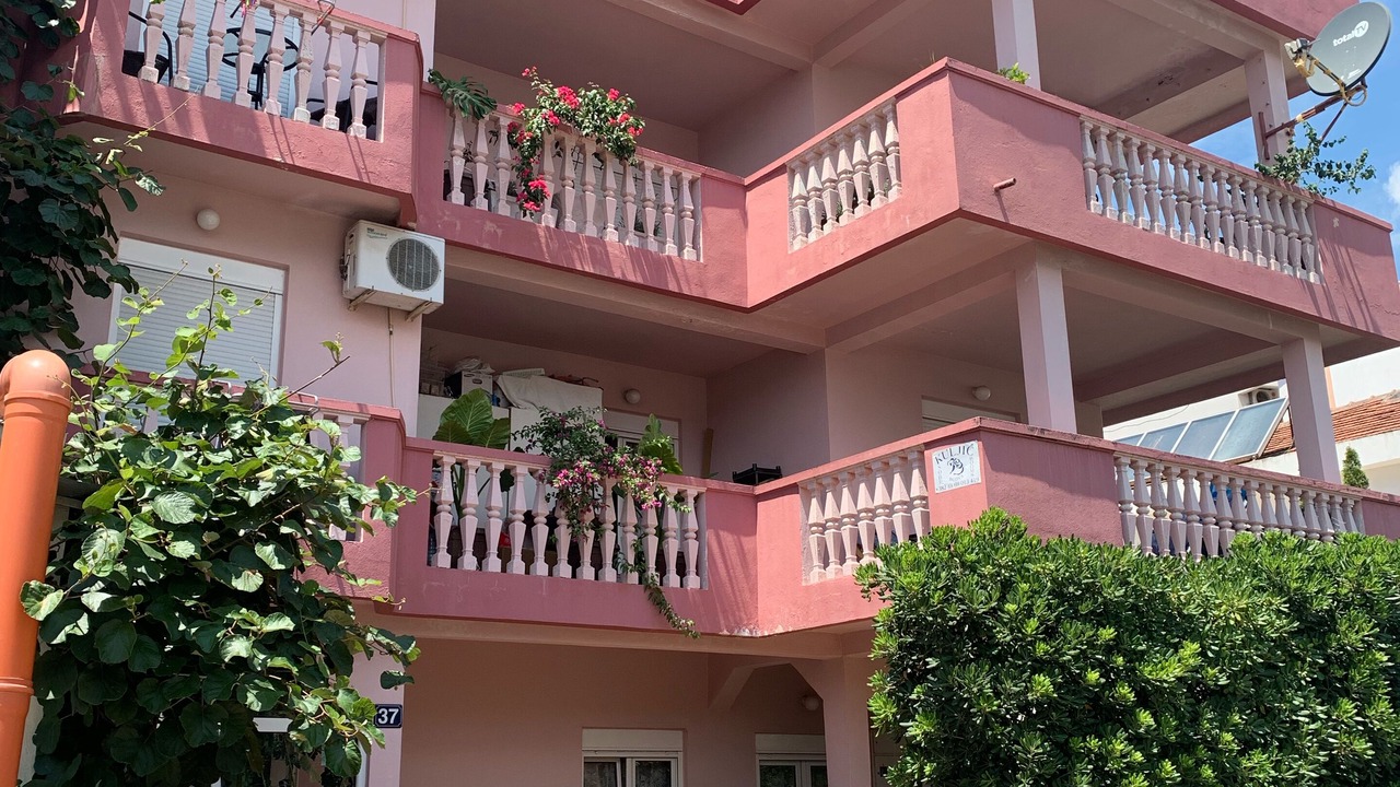 Photo of Outdoor in Maini