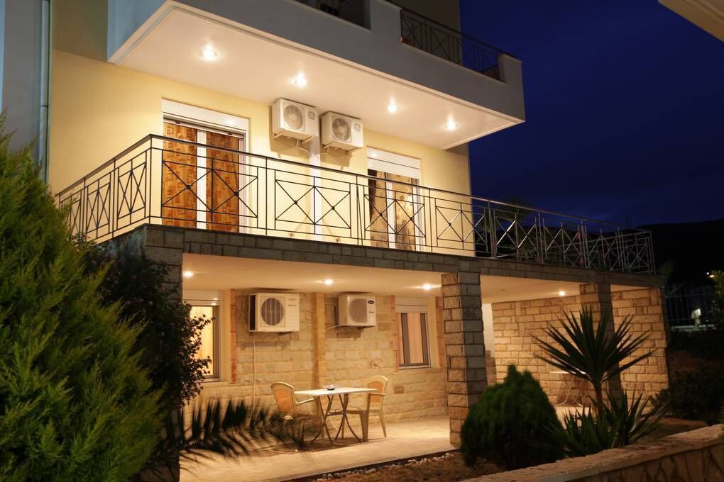Photo of Outdoor in Aliverion