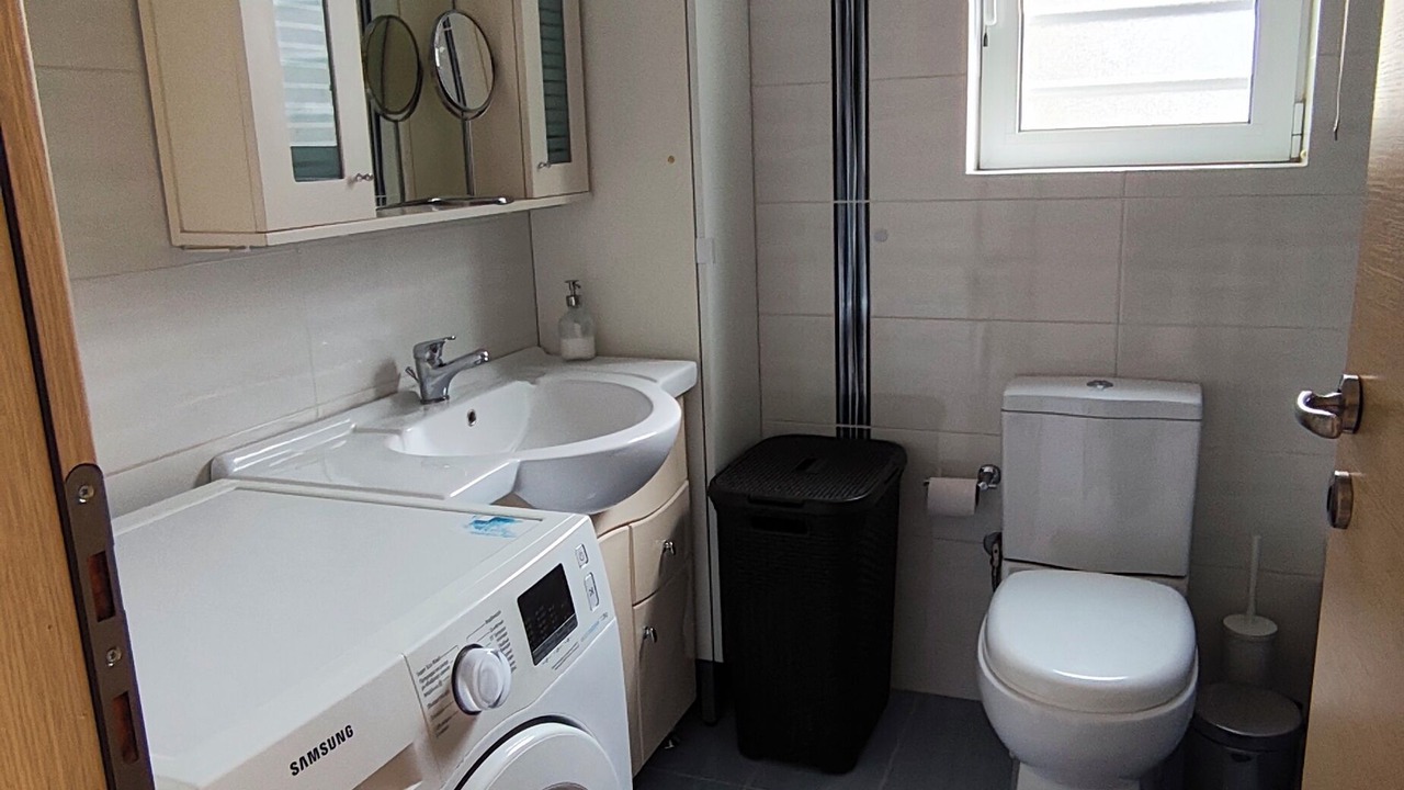 Photo of Bathroom in Marousi