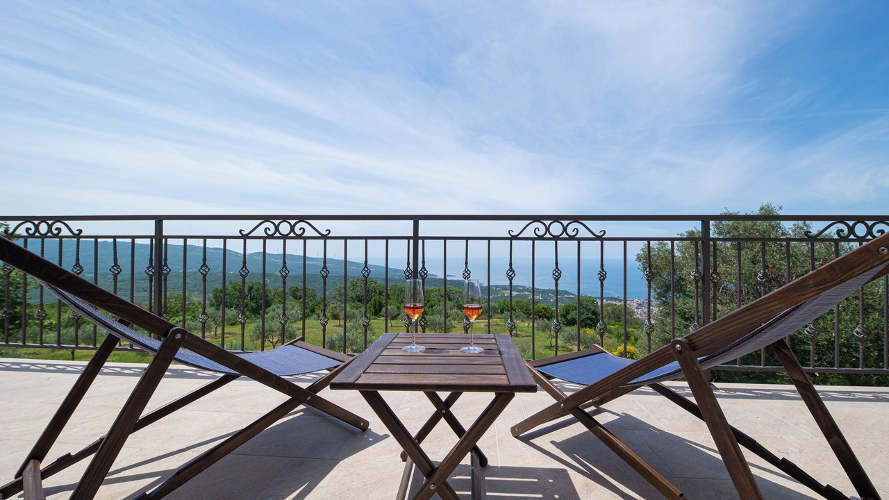 Photo of Outdoor in Bar